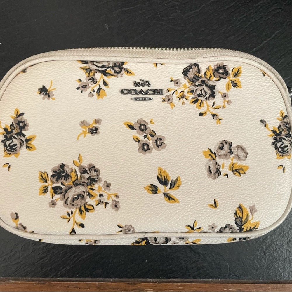 Coach crossbody